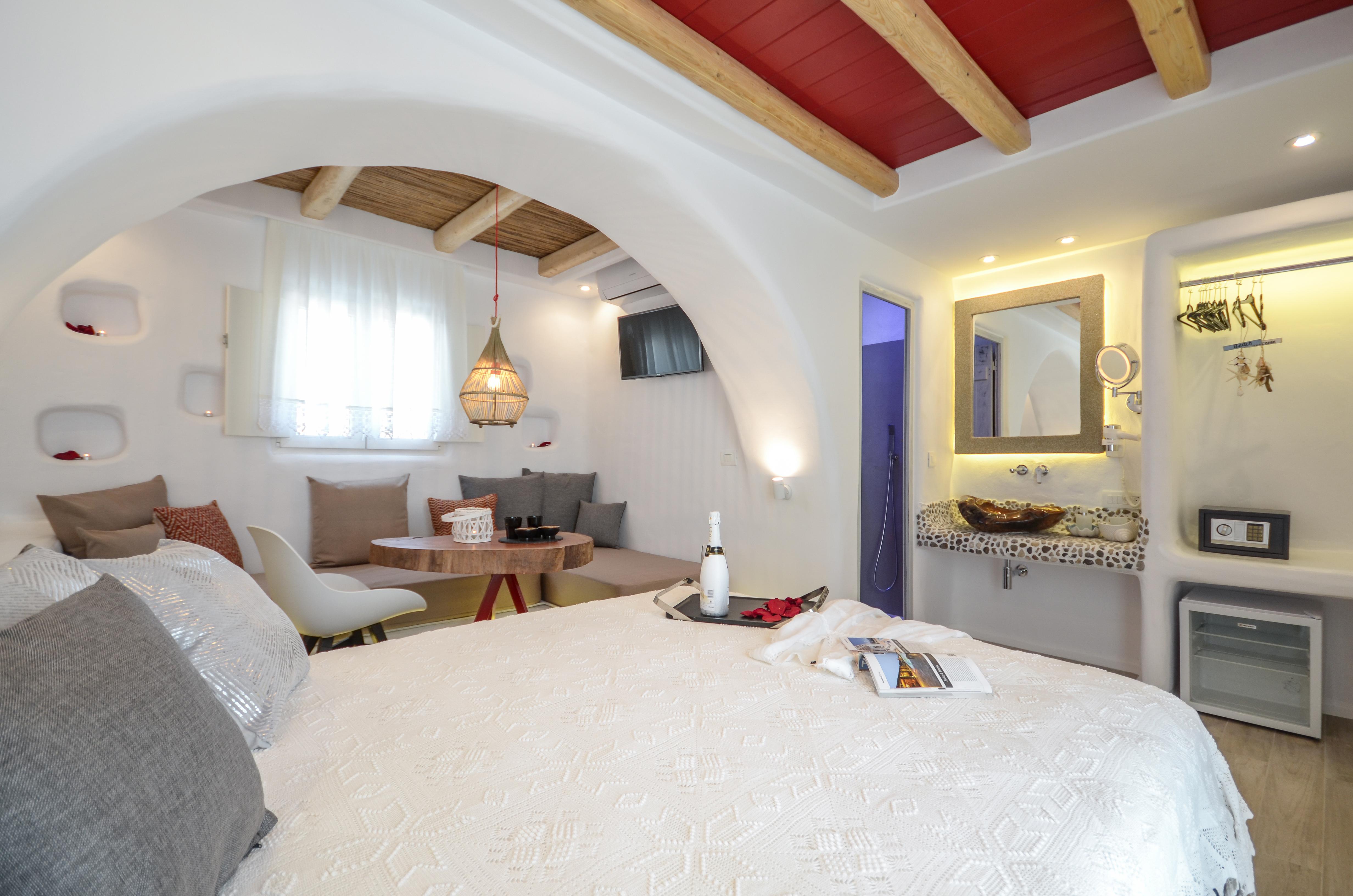 Naxos Island Escape Плака