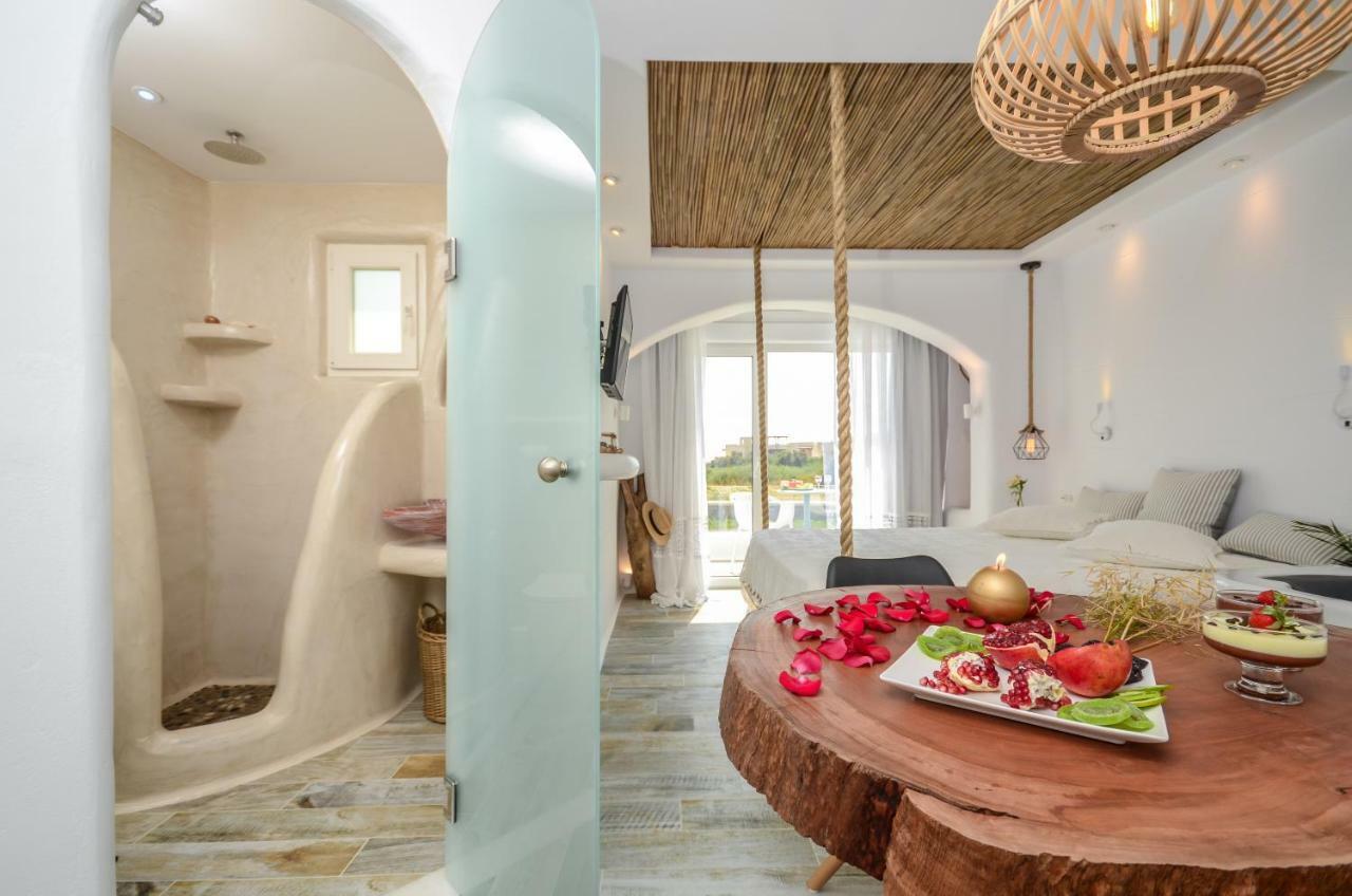 Naxos Island Escape Плака